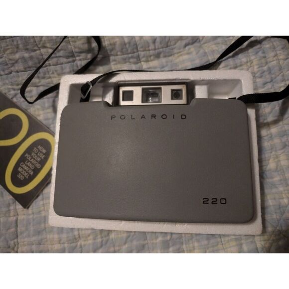 Polaroid Land Camera 320, 220, One Step Close Up, Pronto S. All Are Untested - Picture 8 of 9